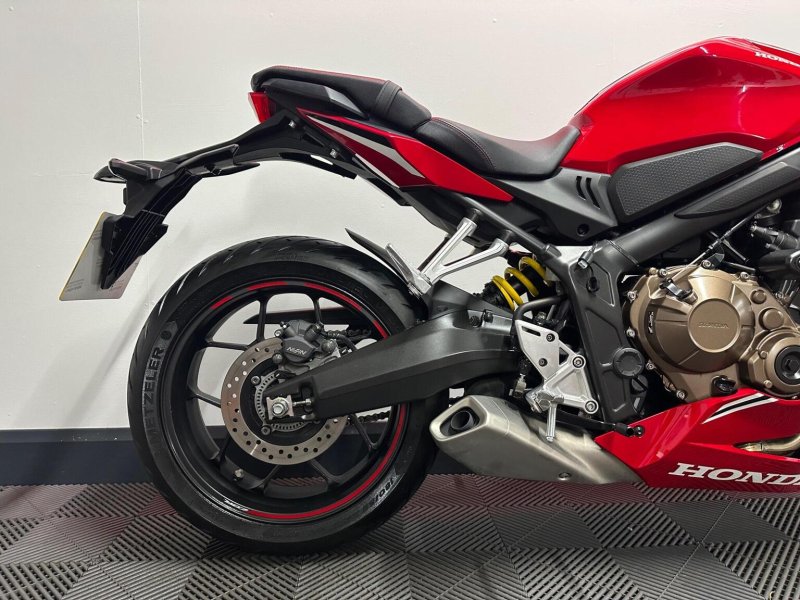 HONDA CBR650R