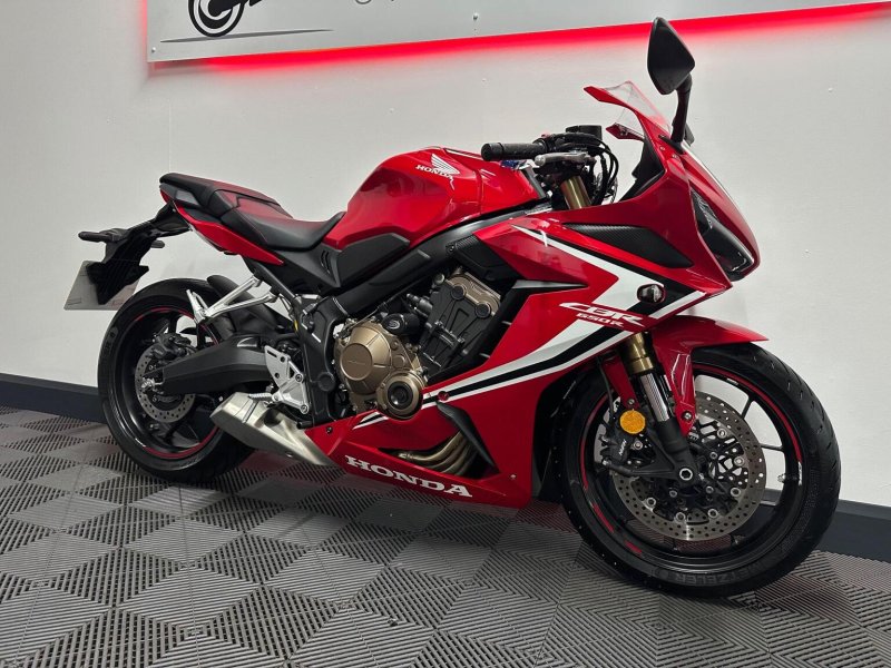 HONDA CBR650R