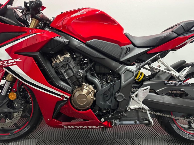 HONDA CBR650R