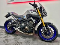 YAMAHA MT-09