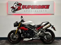 TRIUMPH SPEED TRIPLE 1050