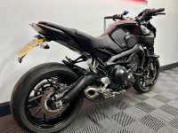 YAMAHA MT-09