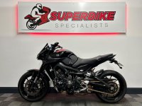 YAMAHA MT-09