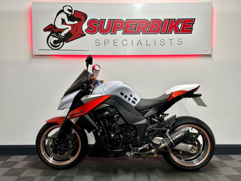 KAWASAKI Z1000