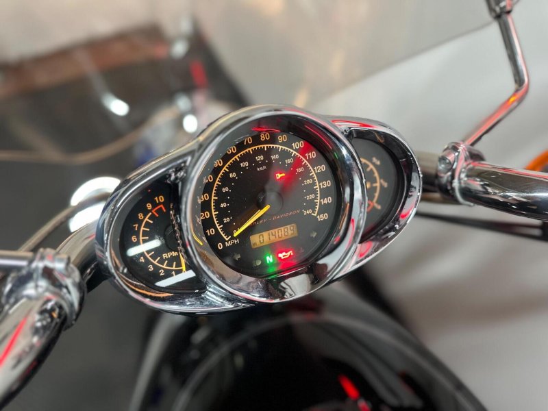 HARLEY-DAVIDSON 