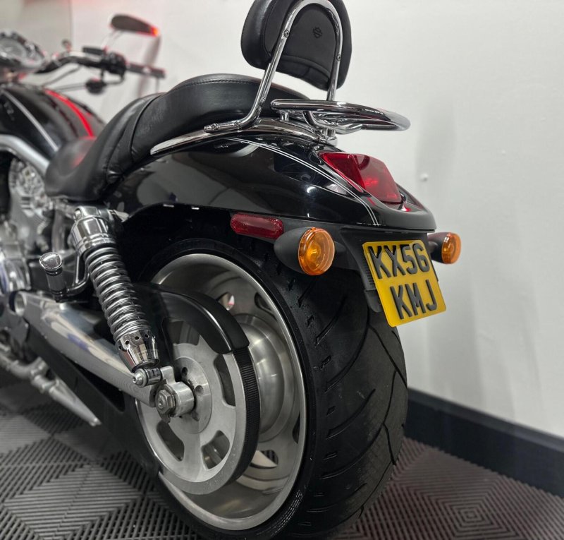 HARLEY-DAVIDSON 
