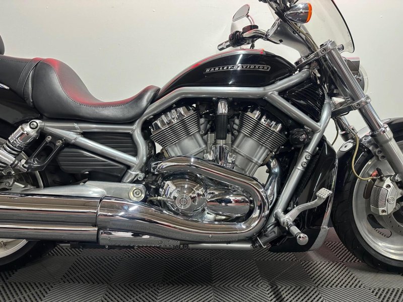 HARLEY-DAVIDSON 