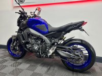 YAMAHA MT-09