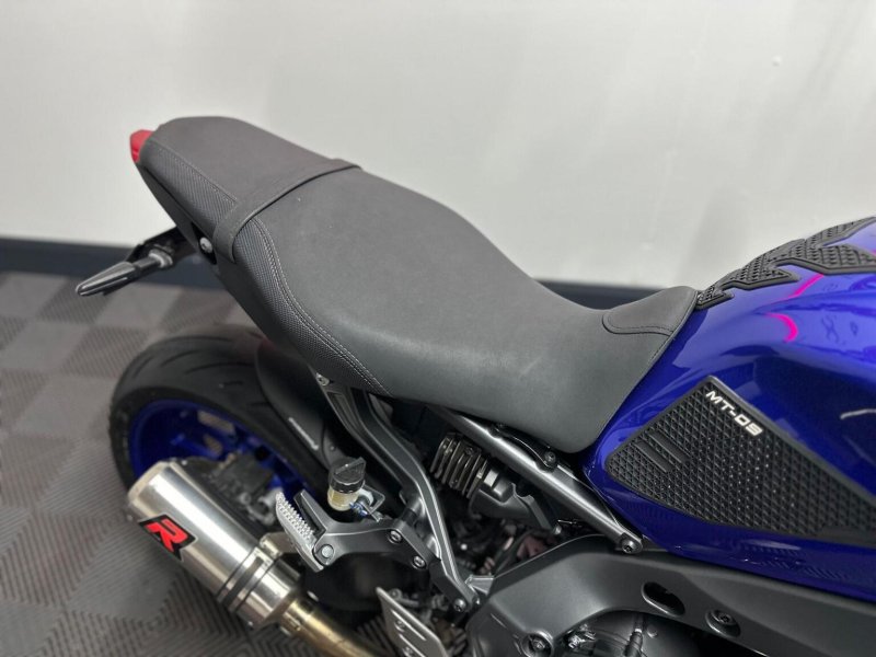 YAMAHA MT-09