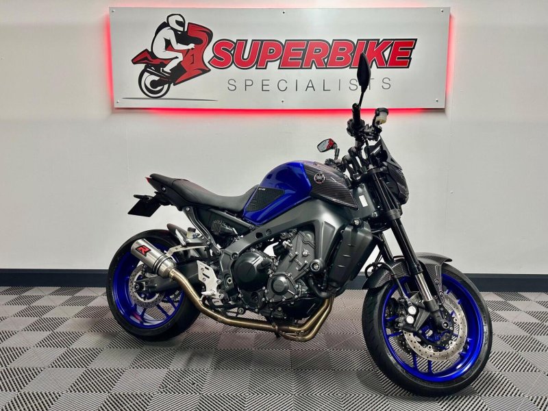 YAMAHA MT-09