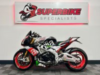 APRILIA Tuono 1100 V4