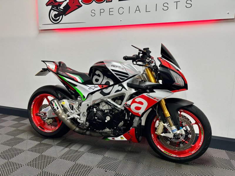 APRILIA Tuono 1100 V4