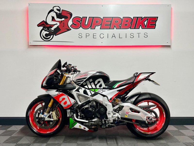 APRILIA Tuono 1100 V4