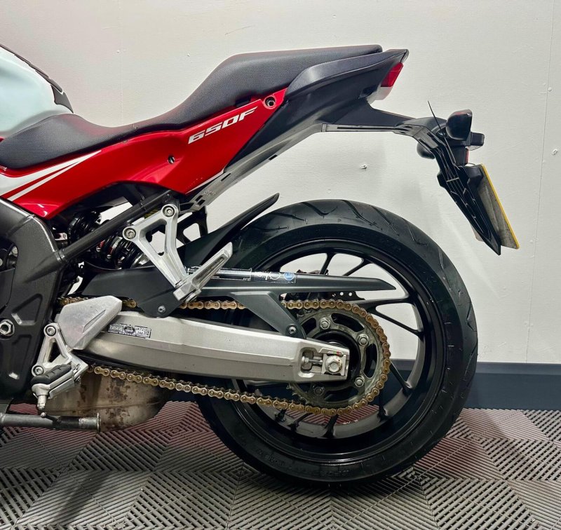 HONDA CBR650F