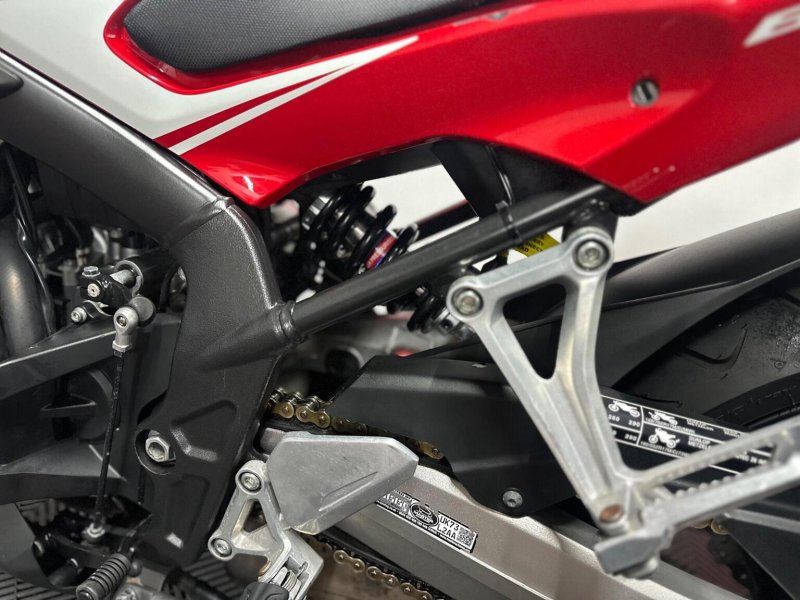 HONDA CBR650F