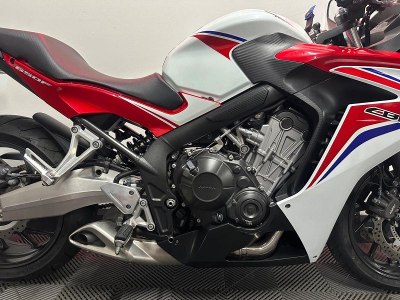 HONDA CBR650F