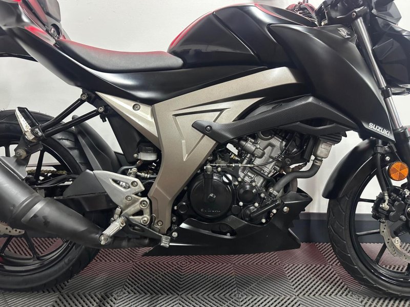 SUZUKI GSX-S125