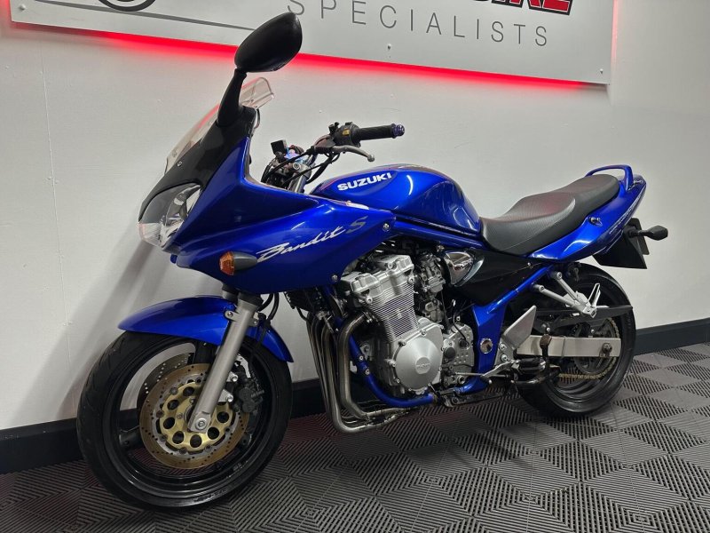 SUZUKI Bandit 600