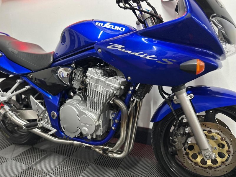 SUZUKI Bandit 600