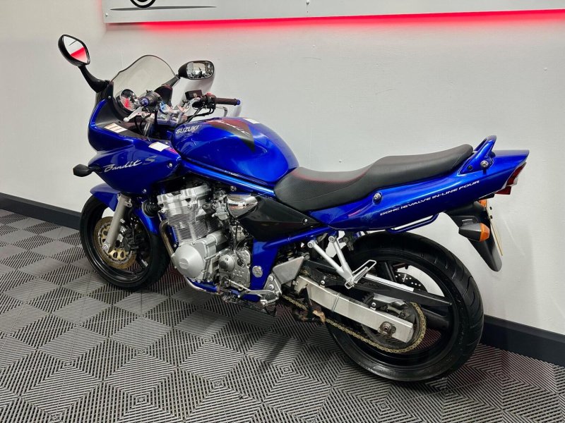 SUZUKI Bandit 600