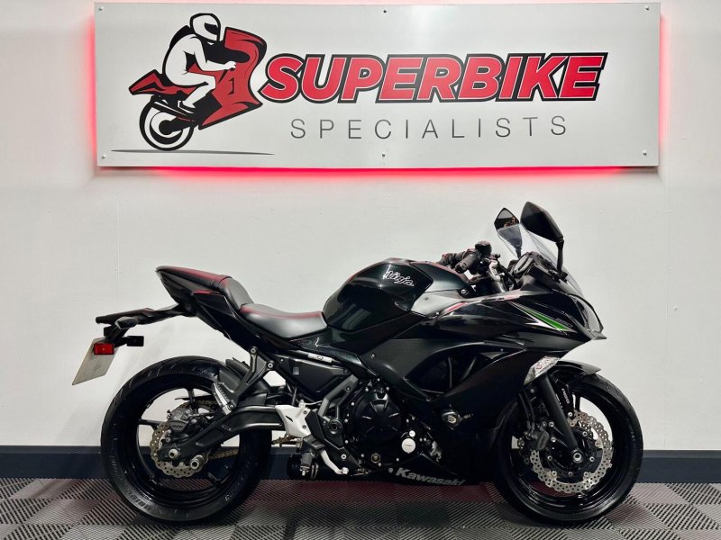 KAWASAKI Ninja 650