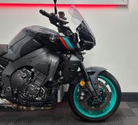 YAMAHA MT-10