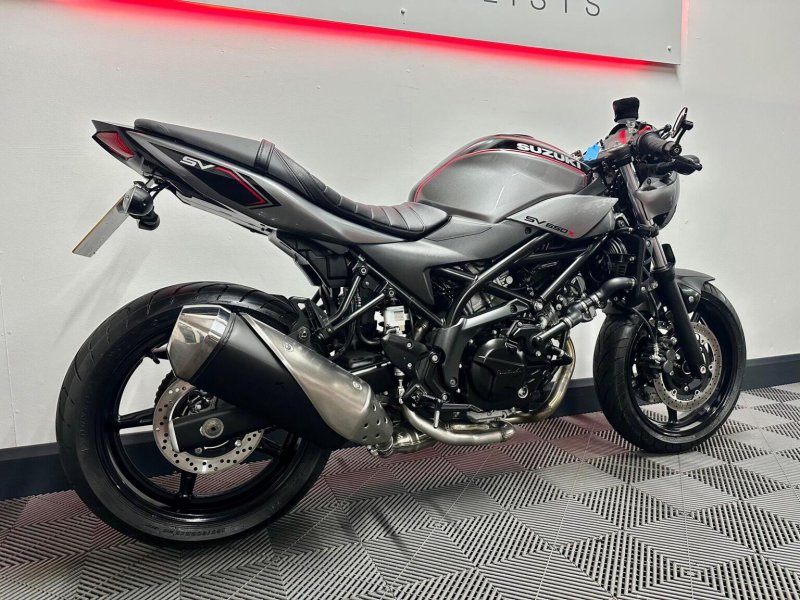 SUZUKI SV650X