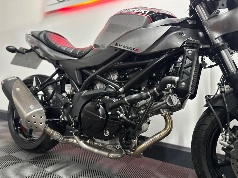 SUZUKI SV650X