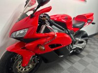 HONDA CBR1000RR Fireblade