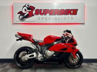 HONDA CBR1000RR Fireblade