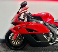 HONDA CBR1000RR Fireblade