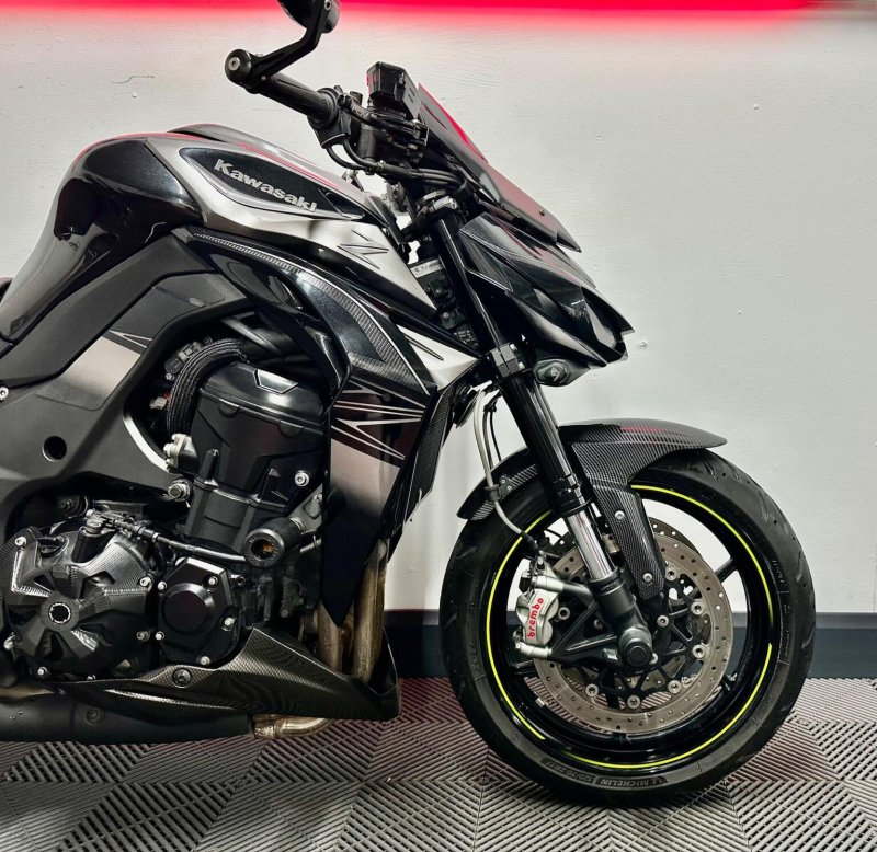 KAWASAKI Z1000