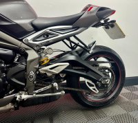 TRIUMPH STREET TRIPLE 765