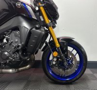 YAMAHA MT-09