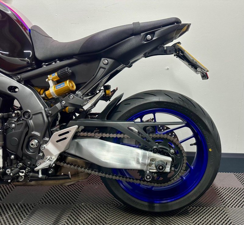 YAMAHA MT-09