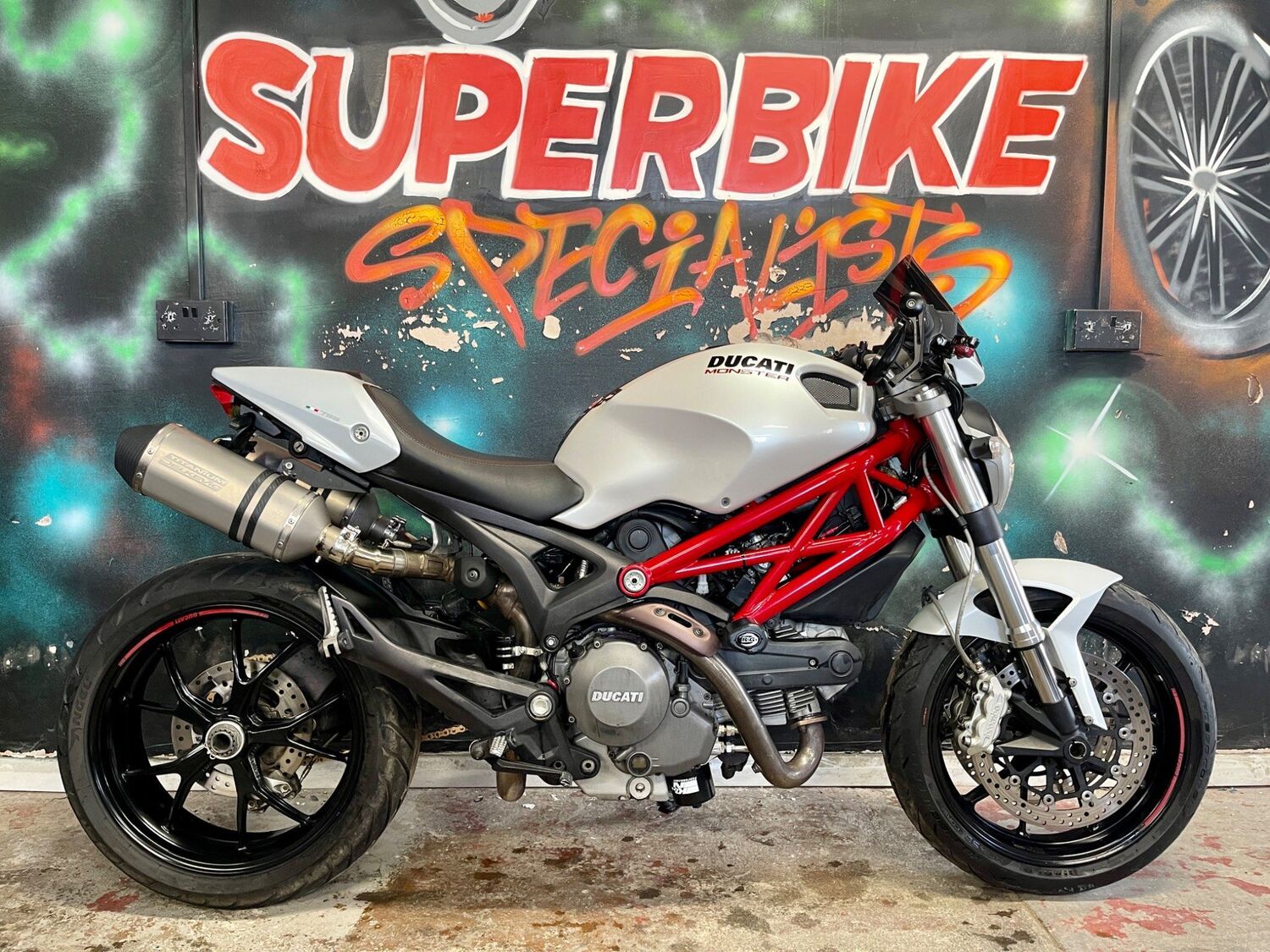 Ducati monster clearance 796 2012