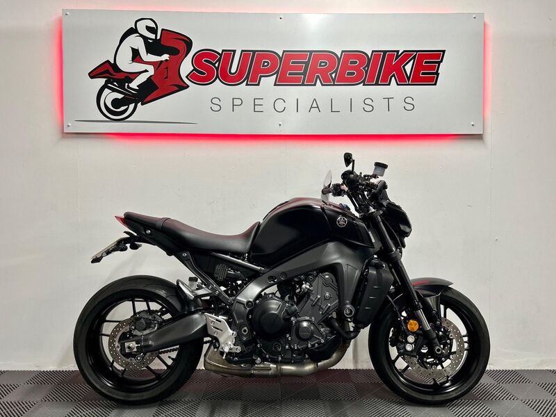 YAMAHA MT-09