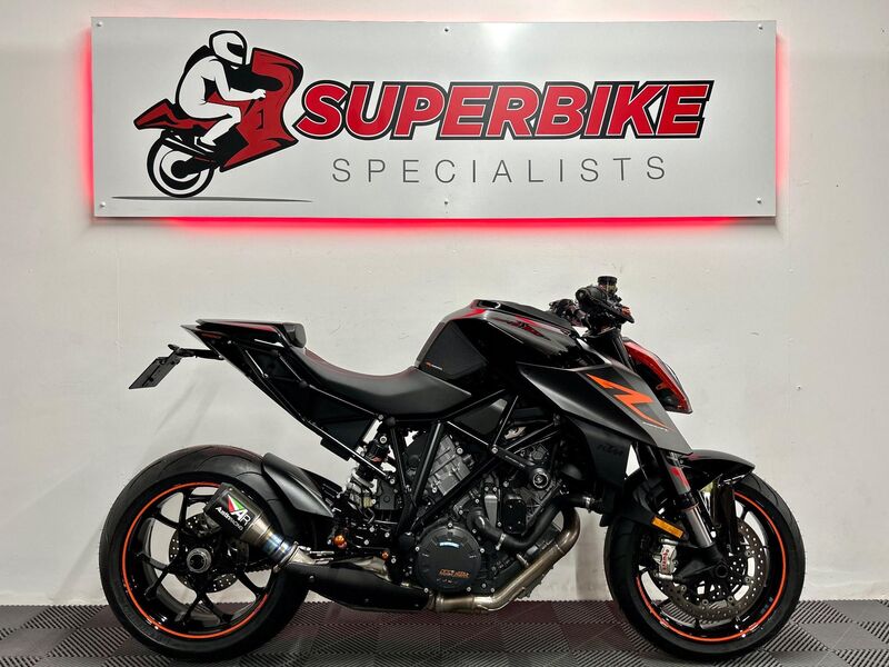 KTM 1290 SUPER DUKE R