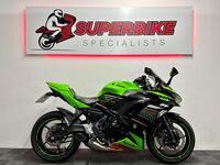 KAWASAKI Ninja 650